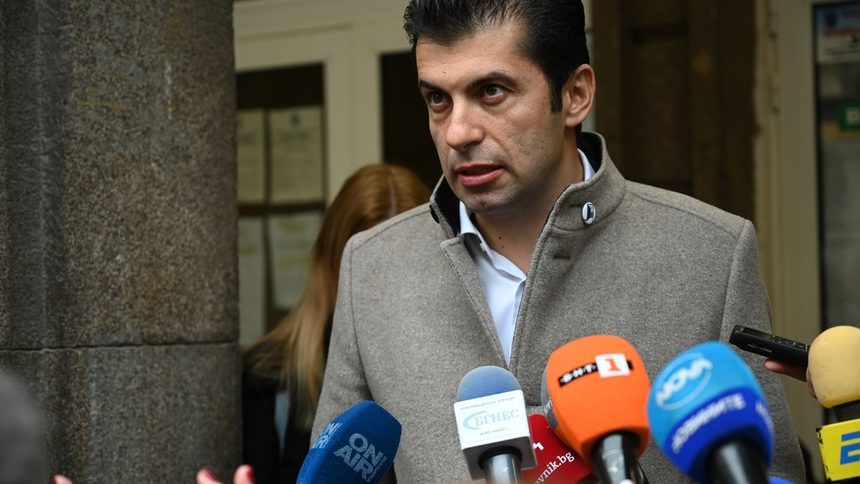 Специализираната прокуратура проверява сигнал, свързан с двойното гражданство на Кирил Петков.
