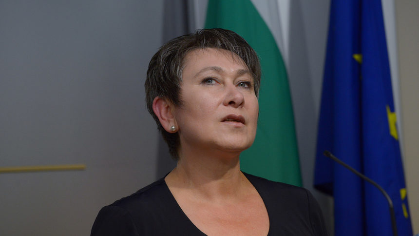 Везиева отново поиска оставки в консолидационната компания, прокуратурата се самосезира