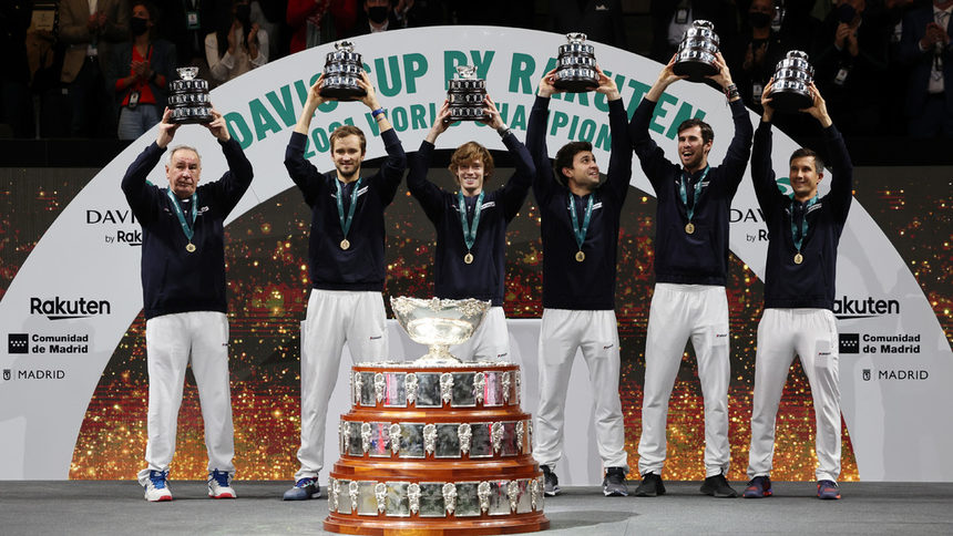Руските тенисисти триумфираха с купа "Дейвис"