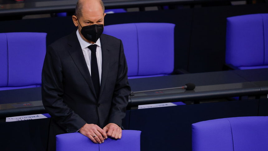 С вот в парламента Шолц замени Меркел - четвъртият германски канцлер социалдемократ