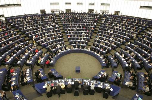 Европарламентът търси връстници на промените