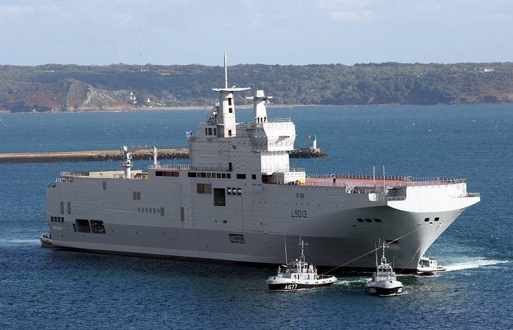 Франция ще продаде на Русия военно-транспортен кораб