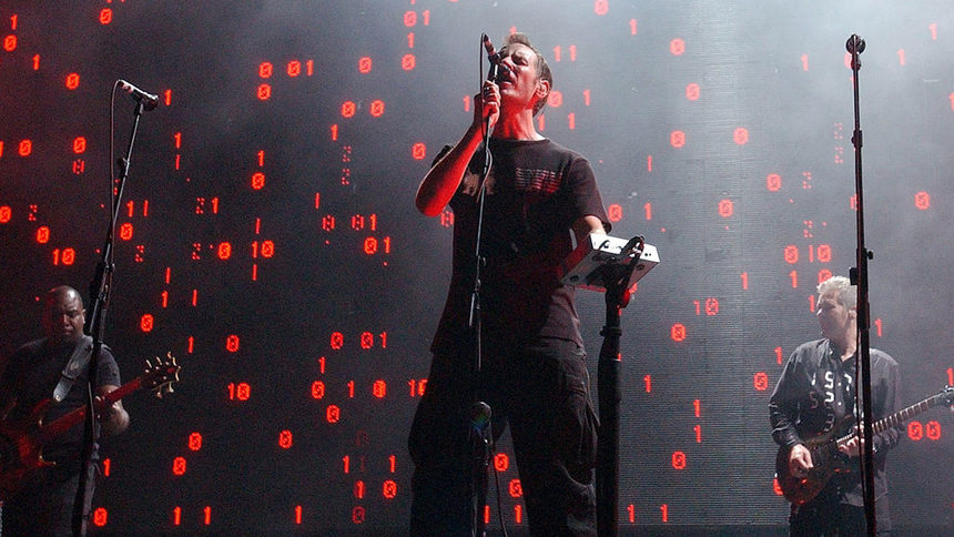Massive Attack представят мултимедийно шоу в зала "Фестивална"