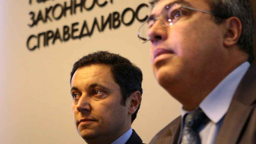 Депутати препратиха към главния прокурор гей-скандала с Яне Янев